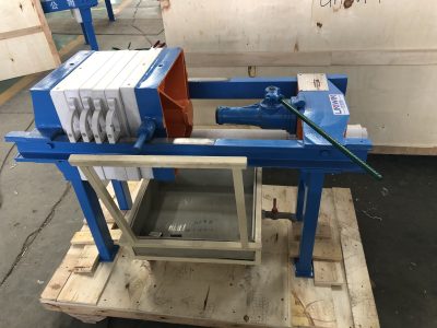 lab jack filter press