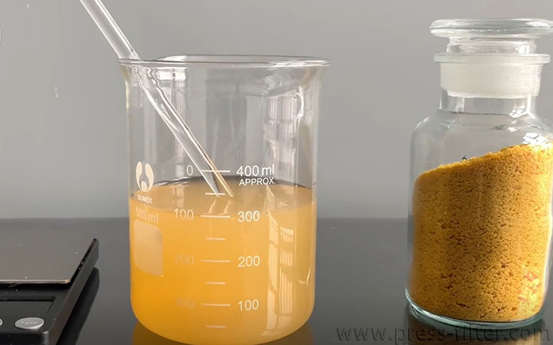 Polyaluminium chloride solution